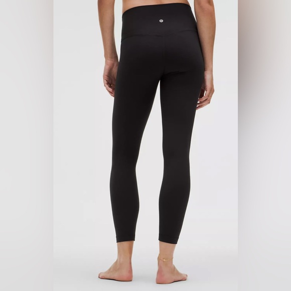 Lululemon Wunder Under Leggings - Picture 2 of 8